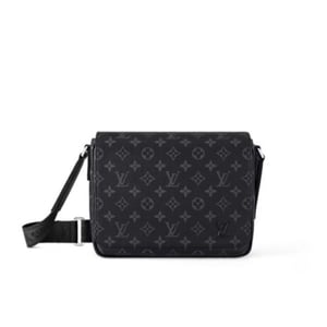 Louis Vuitton District Pm Bag Monogram Black 26Cm M46255