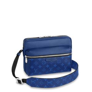 Louis Vuitton Outdoor Messenger Navy Blue 25Cm M30242